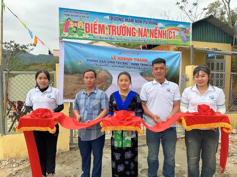 Hình ảnh hỗ trợ và tư vấn cho người chơi tại new 88